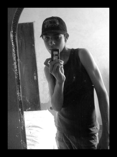 D.A.N.I.L.O,sou alegre,corinthiano,16 anos,
e vivendo a vida como se não ouvesse o amanhã,quer saber mais 
segue AI (ý³).