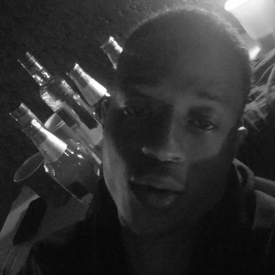 Olawale_tun's profile picture. Be the change people want to see🐋. The harvest is around the corner!!!!! Anfield is the home... @lfc is the hereditary!! #pisces 🌊♓