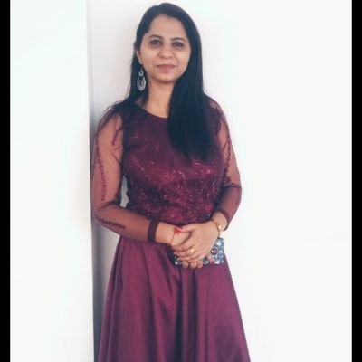 MeenakshiSethi8's profile picture. Banker