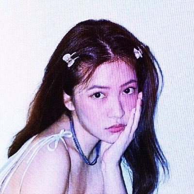 lixotrste's profile picture. 