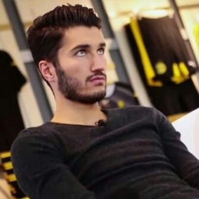 اقرأ كل يوم شيئا لا يقرؤه أحد غيرك فكر كل يوم بشئ لا يفكر فيه أحد غيرك إنه أمر سيء للعقل أن يكون دائماً جزءاً من الإجماع......
