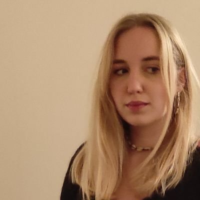 zoe_Ch_'s profile picture. 