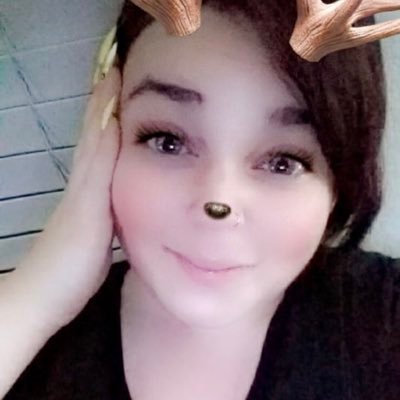 Southern girl, cat lover, country music freak& rock enthusiasts