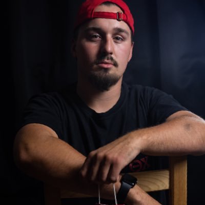 bpolen69's profile picture. ΘΧ