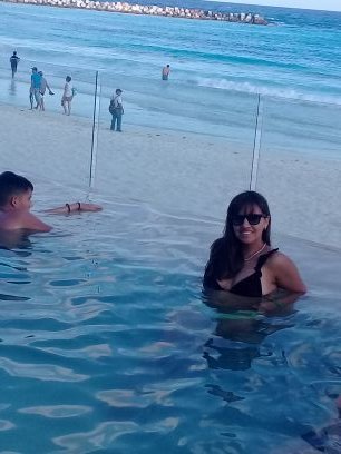 Ade43401310's profile picture. no seamos perfectos, seamos felices