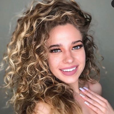 BriannaSchuster's profile picture. I don’t get on here much. Add me on Instagram @brianna_nicole4