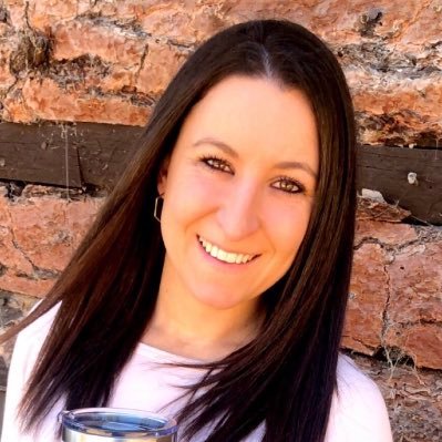 High School English Teacher • Technology Coordinator • Google Certified Educator Level 1 & 2 • 9th & 11th • GGUSD • CSUF Ed Tech Cohortian • ☕️ 📝 🍎📖 💻 💙⚓️