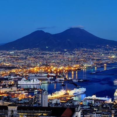 Amante obiettivo del #Napoli e di Napoli.
Interagisco con tutti, se insultate vi blocco.
Mormora la gente mormora...
Tanto l'aria s'adda cagna