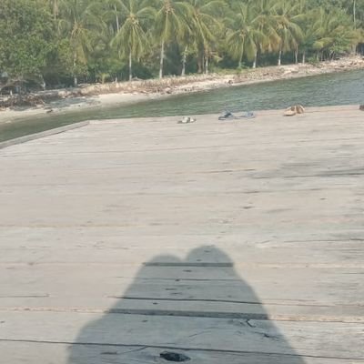 kuingin ada uang yang cukup memenuhi kebutuhan harian, tanpa perlu memikirkan sesuatu ketika ingin beli ini dan itu aaaaaminnn