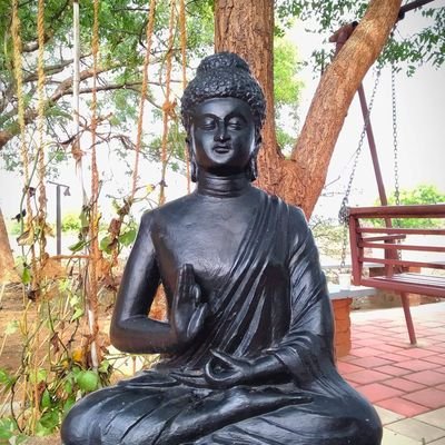 Kingtele007's profile picture. The karate nerd😀😃 next master Yoda, lost in my own world 👍😍 web developer 🗺️