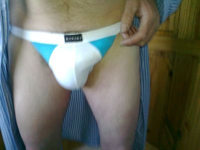 bi male, part time escort, based in e yorks,. look for me on adultwork. I also like to join couples and singles for sex fun (non escort) as I travel as a driver