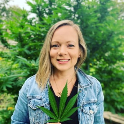 Certified cannabis educator, recognized cannabis industry specialist, medical cannabis health navigator. I speak passionateIy about cannabis for wellness.