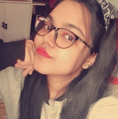 SamraAhmed02's profile picture. 