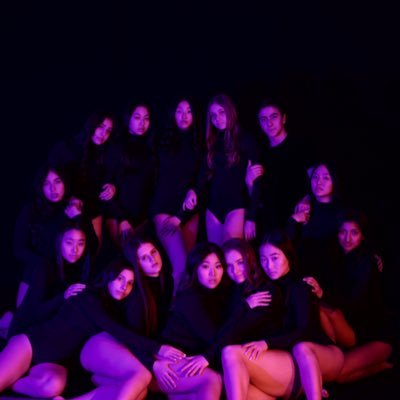 Sunny Hills High School Dance Department https://t.co/JpHdacHAJN 💛🖤💛🖤