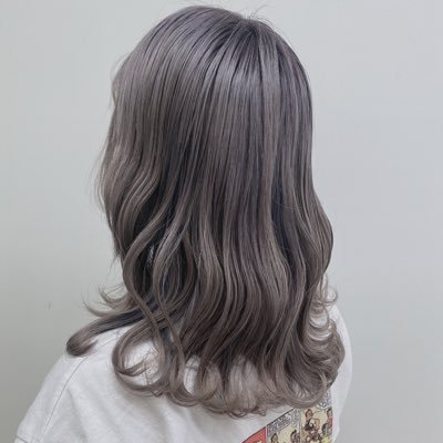 表参道ヘアスタイリスト／ラテカラー考案／色落ちまでキレイな色に／貴女だけに似合うカラーを／髪に艶と透明感を提案いたします◌ ͙❁˚ https://t.co/Gvga6tLthE