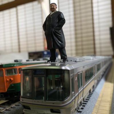 bnd3yh's profile picture. マレー語で4以上の数字が言えないひと。でも食パンは4枚切り派。時々写真を撮ります。たまに日本にいません。INTP-A 毋忘六四