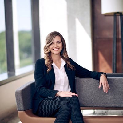 Christian, mother of 4, lover of all people, yogi, real estate agent extraordinaire, all the time positive, student of life, author of my story @m2realty
