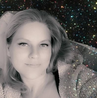 jakel_julia's profile picture. 