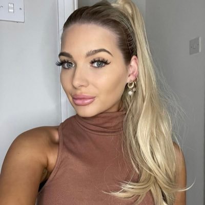 Instagram @_millieviolet