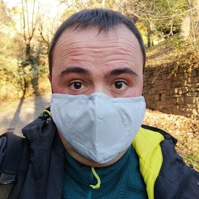 Antifeixista, humanista, ecologista, rojo separatista i berguedanista irredempt. Periodista de professió, he nascut per ser jubilat.