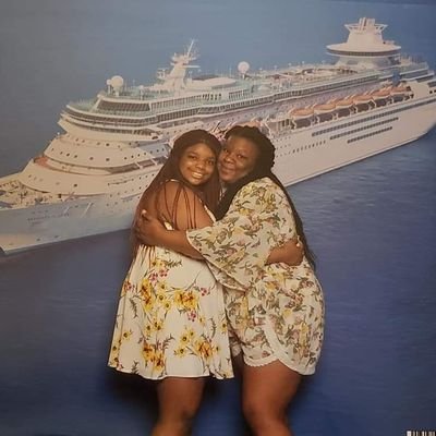 queenttrish1412's profile picture. I’m a incoming college student I'm 22 years old But still curious A spiderman fan Instagram: hon.eylemon801 I ain't the one but haters can hate 😶