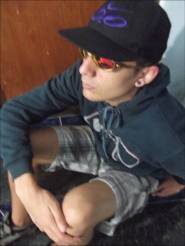 Mc Guizinho SP - Medley das Prévias 2013 ( Dj Jéh ' ) LhOcO - LhOcO PROD ' LANÇAMENTO MONSTRO
http://t.co/9T6snHgM