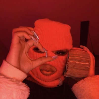 QihazL's profile picture. @Qihaz1x  lover❤️