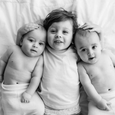Ex Pro Footballer...
Father of 2 Pro Footballers...
& 1 Professional Princess