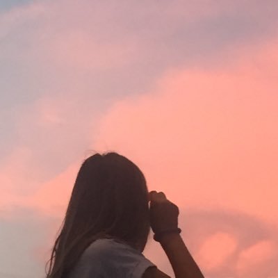 LCeg0nAcyc0IMwc's profile picture. 