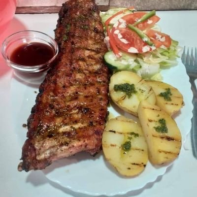 Las mejores Parrilladas y comida gastronómica de la Macarena, Sevilla España 🤩😋   ..........🥂
  tel 666391514