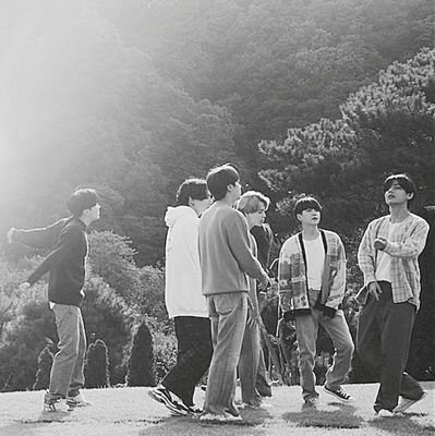 Ana82632026's profile picture. army a 3 anos ... tenho 12 anos amo de mais essas 7
pessoas que mudaram minha vida 💜ot7 
love yourself