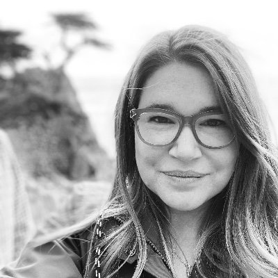 emm_estrella's profile picture. gets very chatty after the second glass of wine; semi-frigid prior.