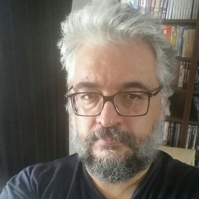 Psikometri, istatistiksel yöntemler, örgütsel/davranışsal araştırma metodolojisi alanlarıyla meşgul birisi
for Eng. tweets: @Serkan_Dolma
gayriciddi: @GeoSapkal