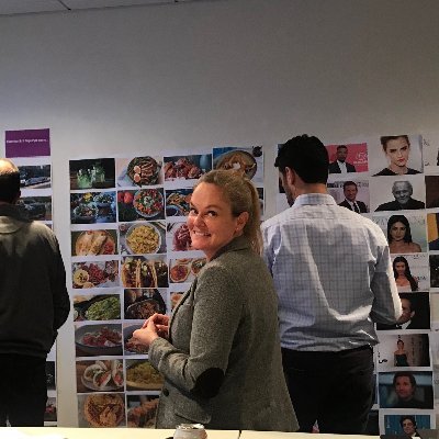 SarahSignifyd's profile picture. Sarah Signifyd account