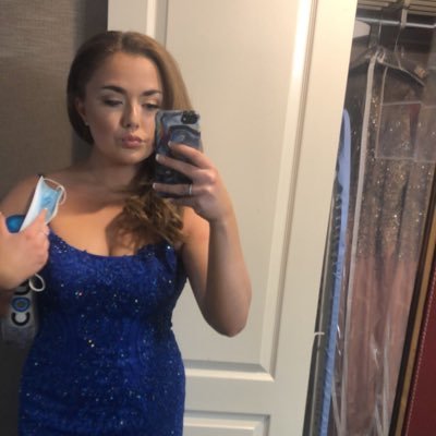 EmilyYannuzzi's profile picture. 19