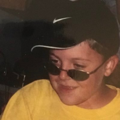 Ab0utaweekago's profile picture. broke sugar daddy