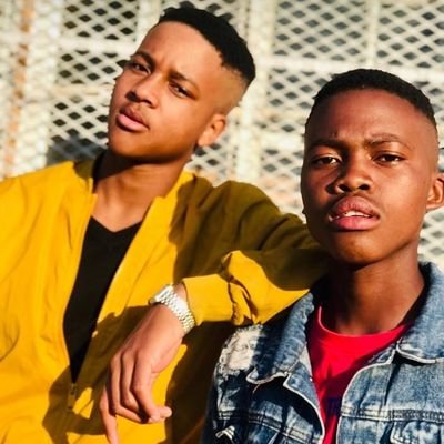 😋🎛🎧 Rapper/Producer/Entrepreneur 😋🎛🎧
🔔🛡 GOLDEN BOY 🛡🔔