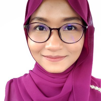 finafedora's profile picture. Story-teller at #finawrites.