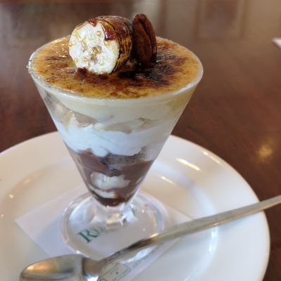 tonton_tonton10's profile picture. 重い本も軽い本も好き。最近VTuber好きになってきた。