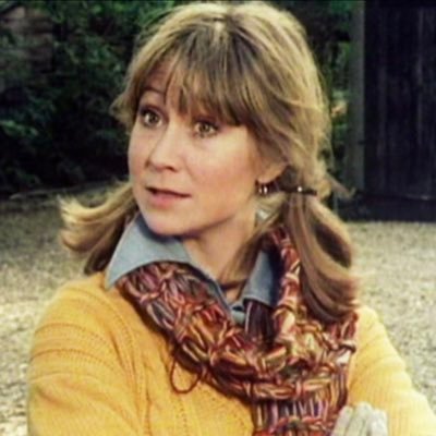 mummymcmumface2's profile picture. tea drinker, book reader, music listener