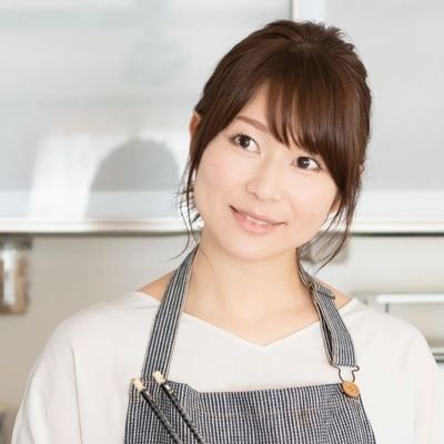 あやの 料理家nurseのダイエットレシピ レンチンで作れるオートミールクレープのレシピです 昨年投稿したで埋もれちゃっとるけど かなーりおすすめ ほんのり甘くてもちもちの生地 サラダやおかず系の具材がよく合います お弁当や朝食にも