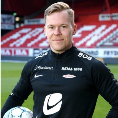 Head Coach @SKBrann U17 | Dad | UEFA A | UEFA A Youth Elite | Formerly Chelsea FCW, AaFK, Norway U17 | BSc Coaching&Sports Psychology @ NIH | LUFC