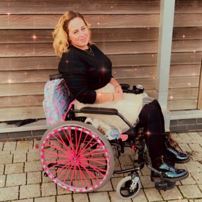 33, living with a spinal injury, find the positives in everyday. Switch, DisneyDLV, ACNH