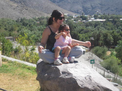 Mamá de 3 maravillosos hijos. Buena para reclamar por lo que creo que es justo. Soñadora y bien amiga de mis amigas.