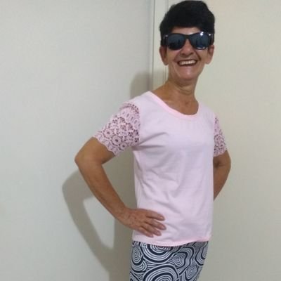 NeuzaDeSouzaRo1's profile picture. sou souteira e sou dependente de min mesmo.