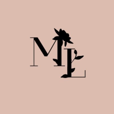 Full-service bridal salon offering custom-made gowns and a luxurious ready-to-wear line.
✨Custom Gowns
✨Bridal Accessories
✨Personalized Experienced