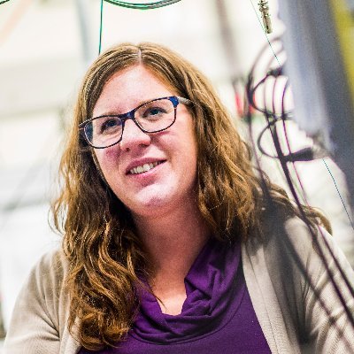 AMO/quantum gases physicist + associate prof @UAlberta + mama, partner, sister, daughter (she/her 🏳️🌈)