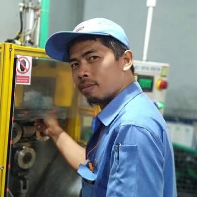 PithonMania's profile picture. 