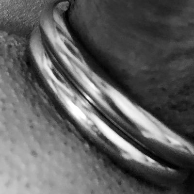 Lhk0ust0RLFwTWP's profile picture. 凸B