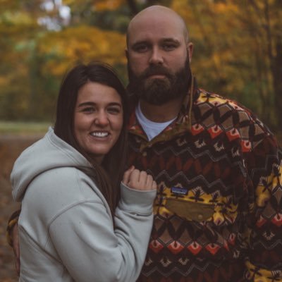 Kelsie_Lynn14's profile picture. mom • teacher · coach· married to @isaacherman